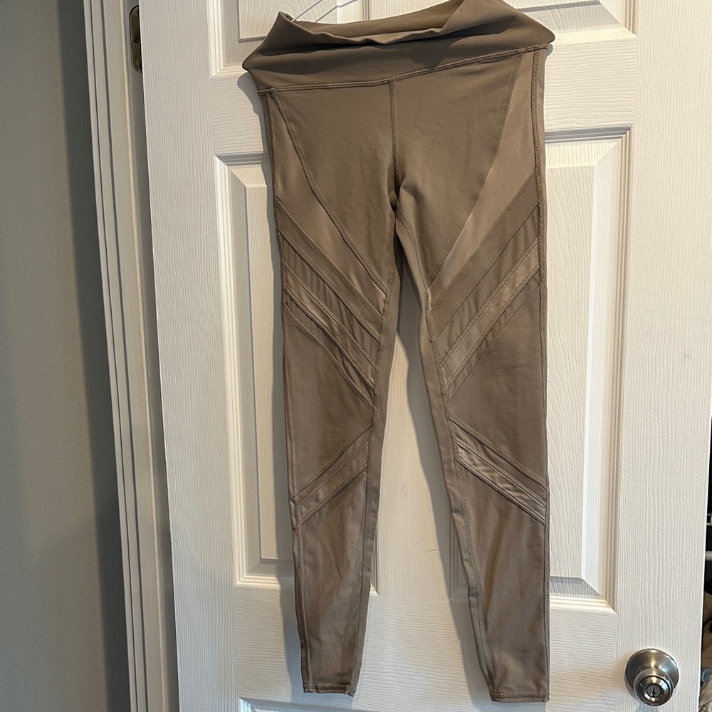 ALO Yoga Taupe Leggings